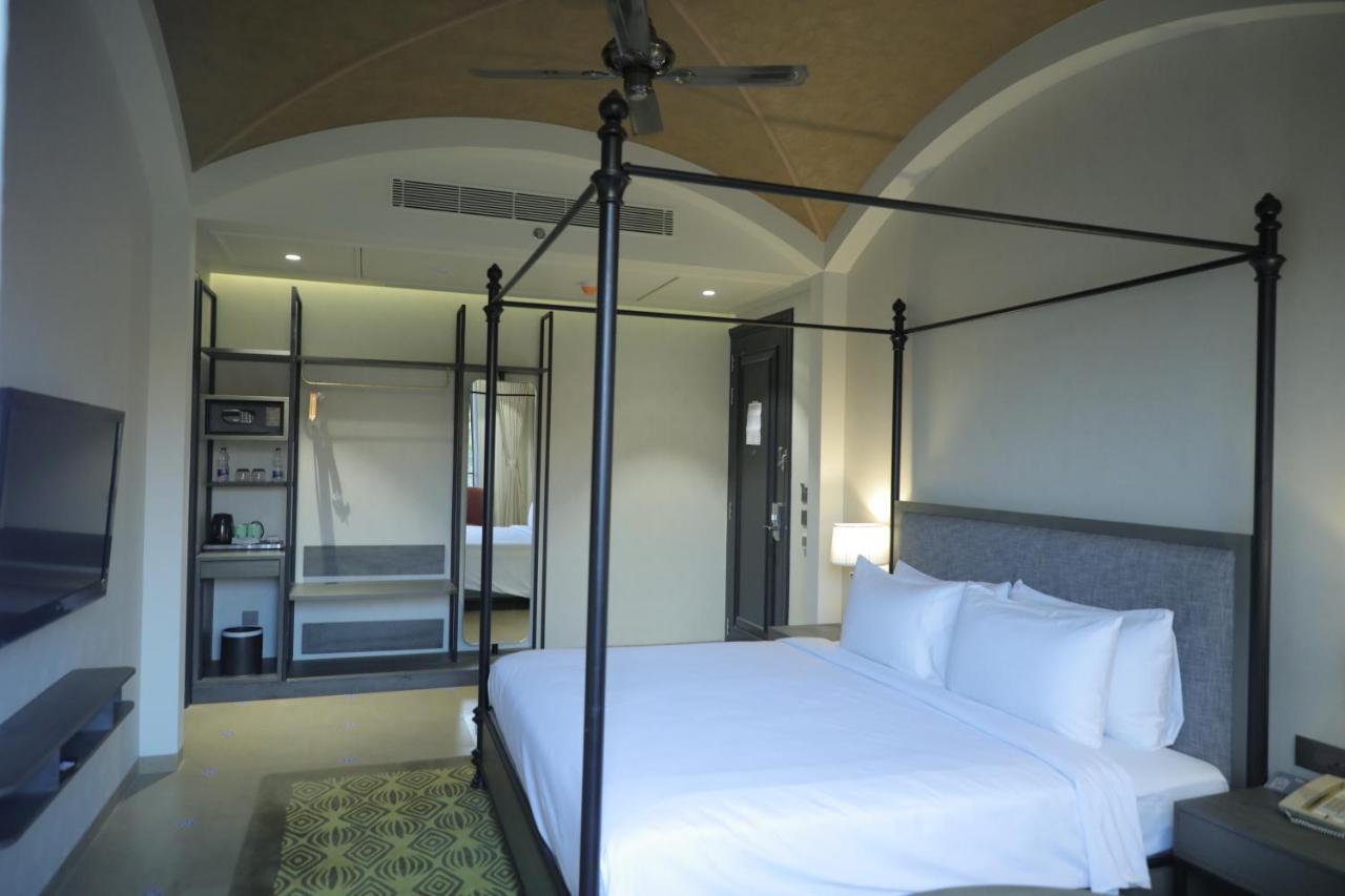 Gāndhīdhām Radisson Resort & Spa Kandla מראה חיצוני תמונה