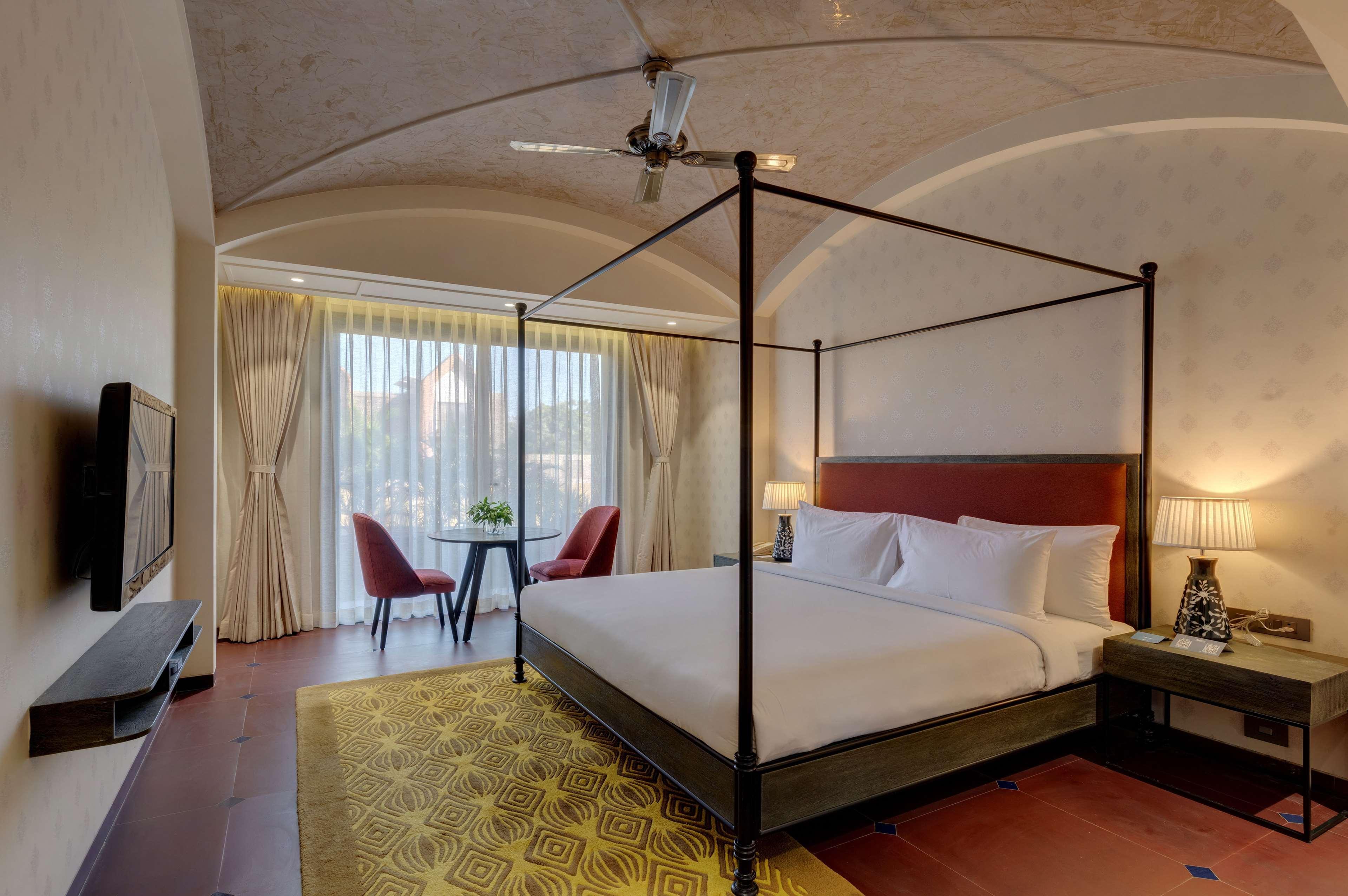 Gāndhīdhām Radisson Resort & Spa Kandla מראה חיצוני תמונה