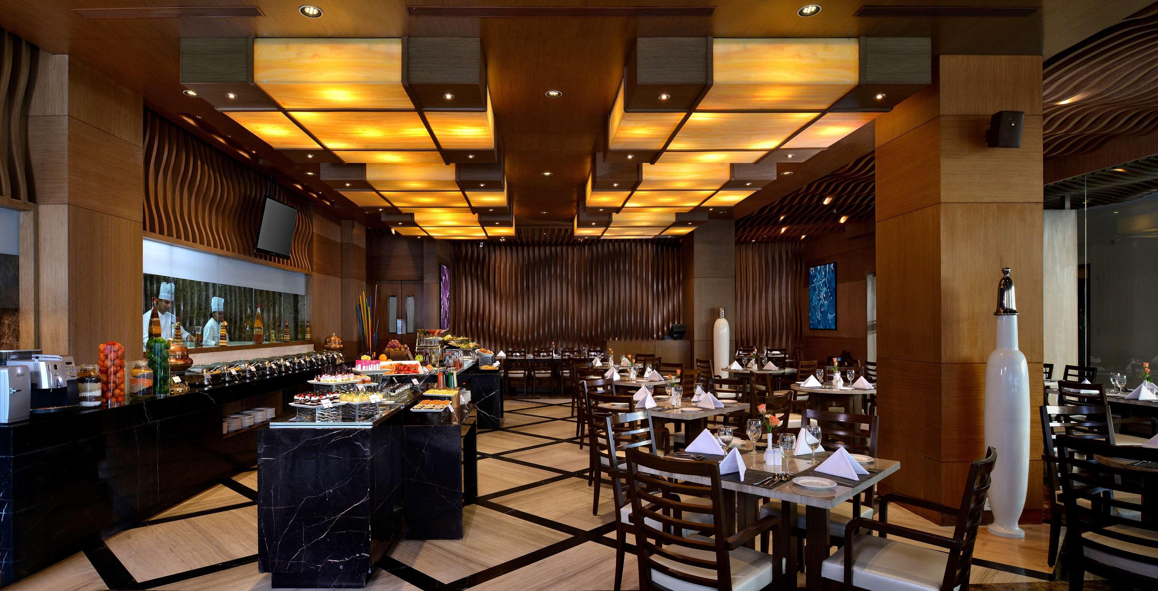 Gāndhīdhām Radisson Resort & Spa Kandla מראה חיצוני תמונה
