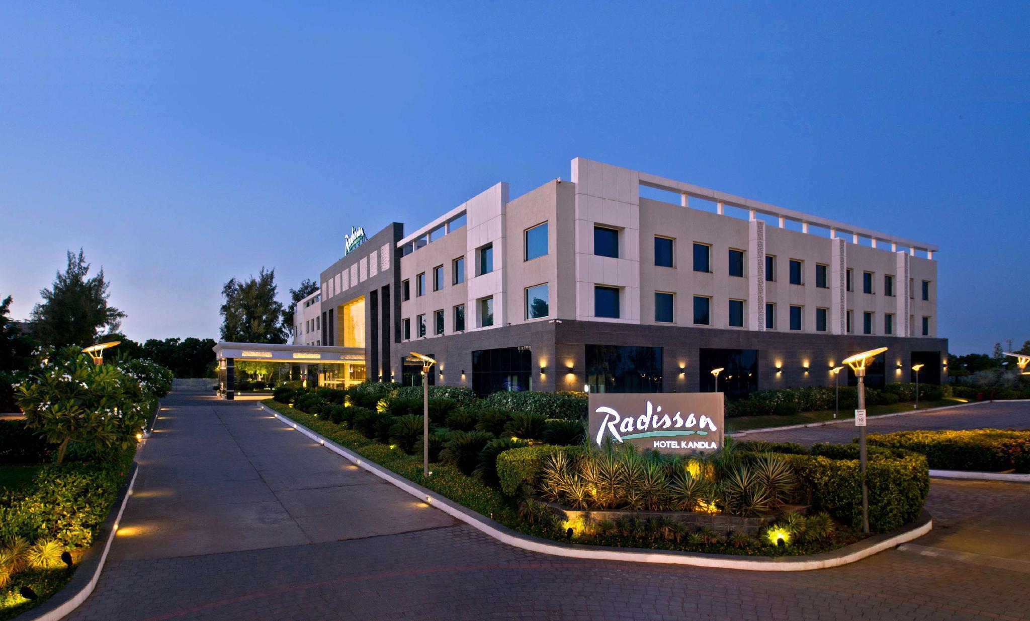 Gāndhīdhām Radisson Resort & Spa Kandla מראה חיצוני תמונה
