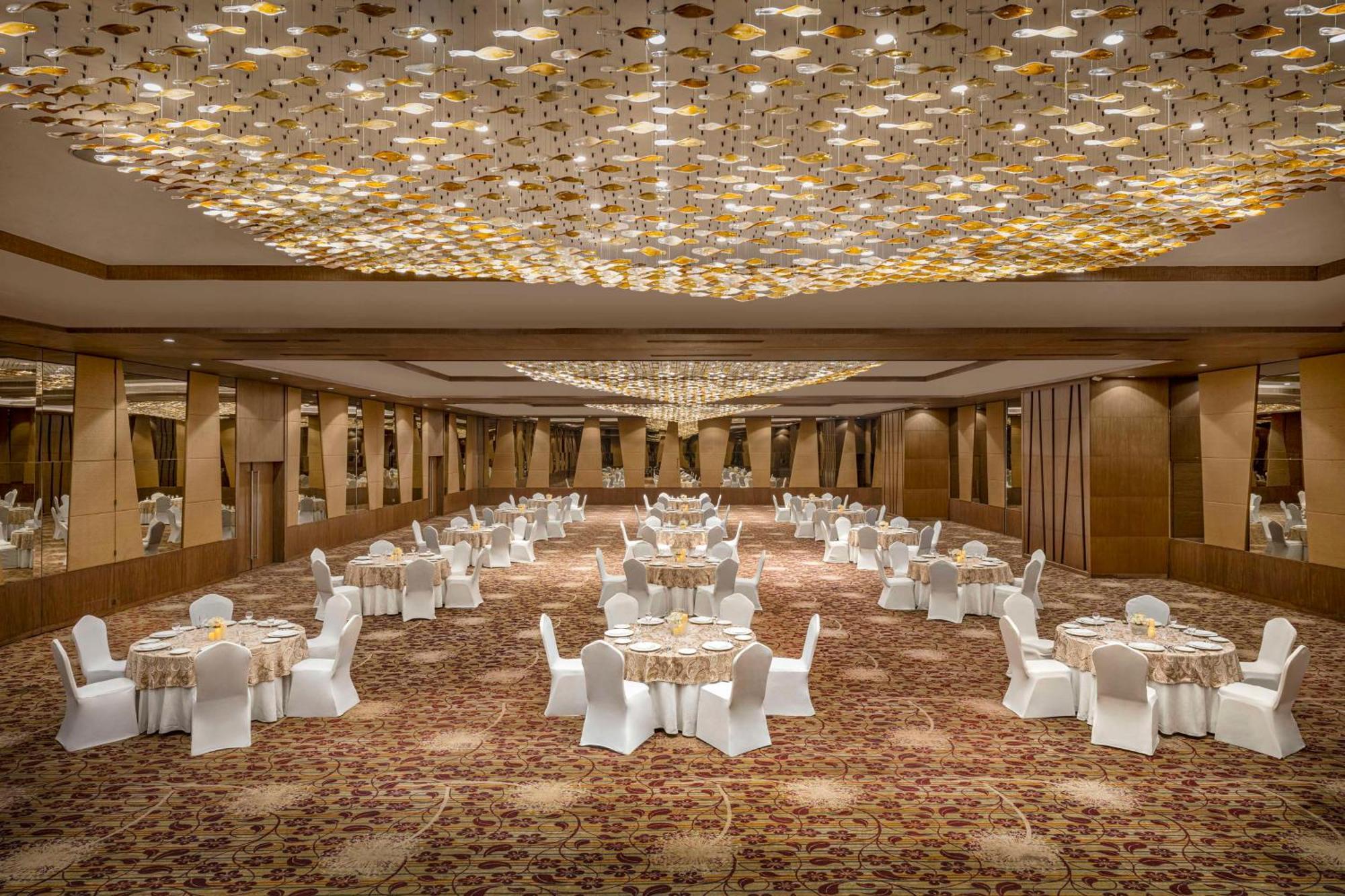 Gāndhīdhām Radisson Resort & Spa Kandla מראה חיצוני תמונה