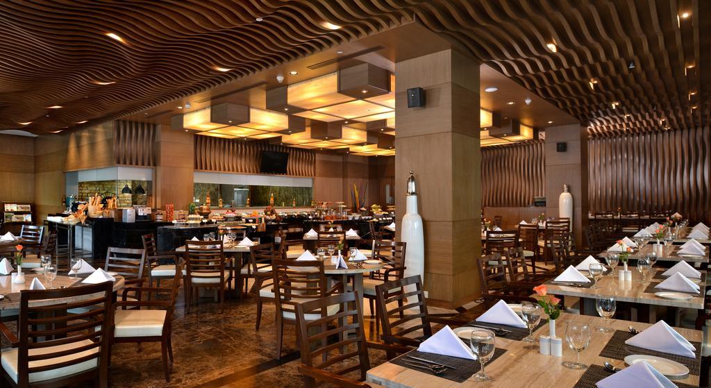 Gāndhīdhām Radisson Resort & Spa Kandla מראה חיצוני תמונה